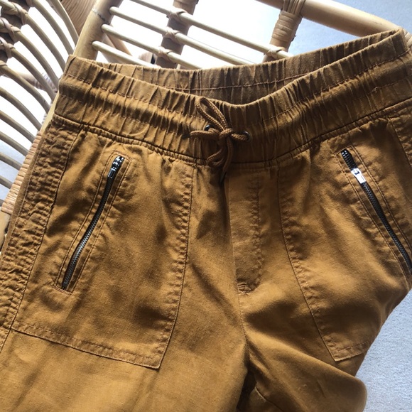 Athleta Cabo Linen Jogger. Machine washable fabric with a relaxed fit. Worn 2x - Picture 6 of 15